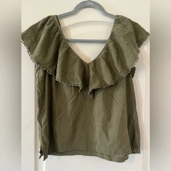 LOFT Olive Ruffle Blouse Cotton Womens Size XS - Picture 3 of 11